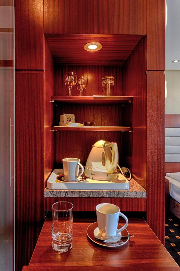 Akzent Hotel Loewen Langenargen Extérieur photo