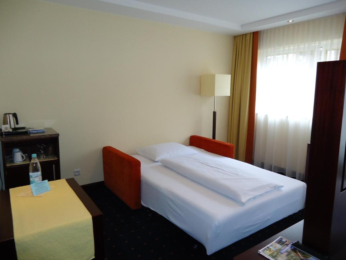 Akzent Hotel Loewen Langenargen Chambre photo